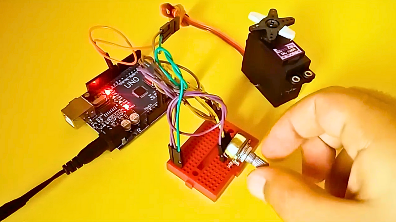 Arduino: How to Control a Servo Motor with Potentiometer